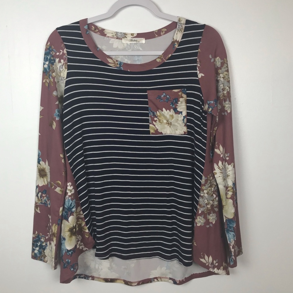 Andree‎ by UNIT Blouse Women Size Small Stripes and Floral Blue Yellow